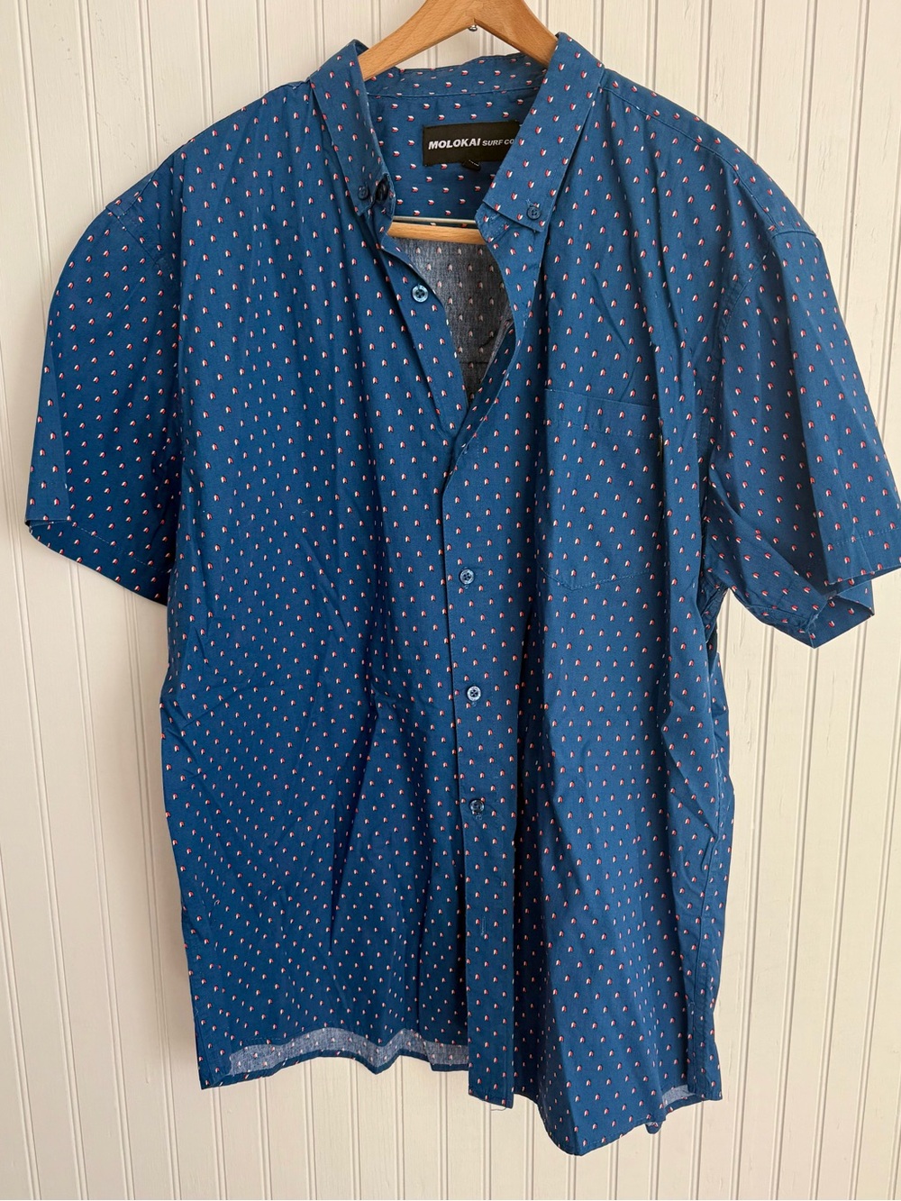 Molokai Blue Short-Sleeve 100% Cotton Button-Down Shirt with Red Dot Print